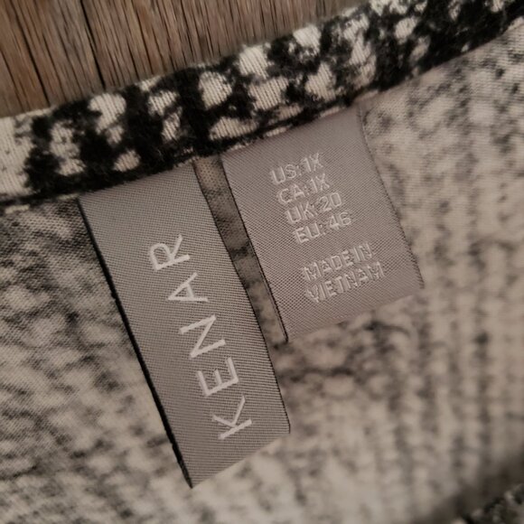 Kenar 1X Tunic Top Black White 3/4 Sleeve Knit Stretch Women's Plus Pullover - Picture 5 of 6